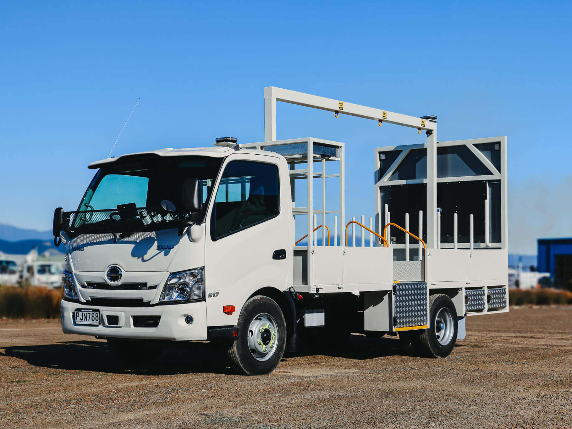 Level 1 Traffic Management Truck - Image 4