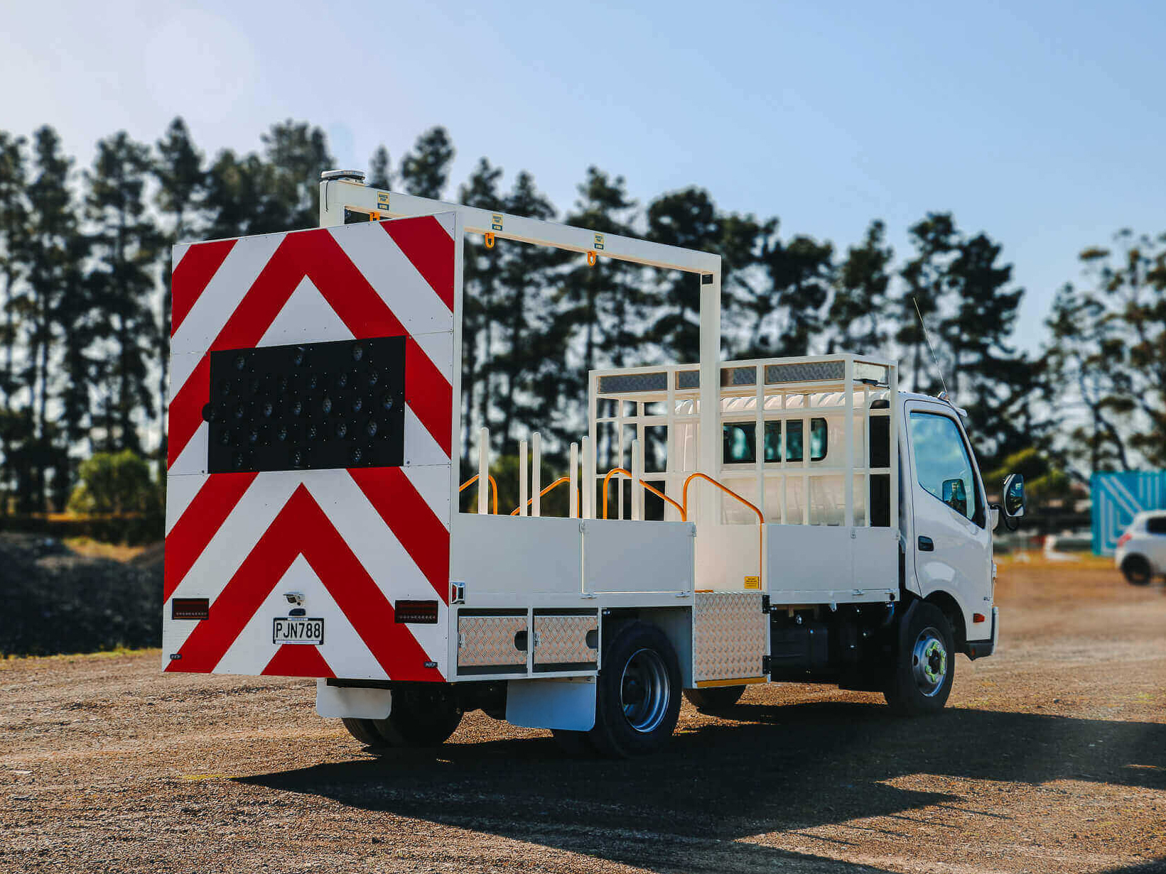 Level 1 Traffic Management Truck - Image 5