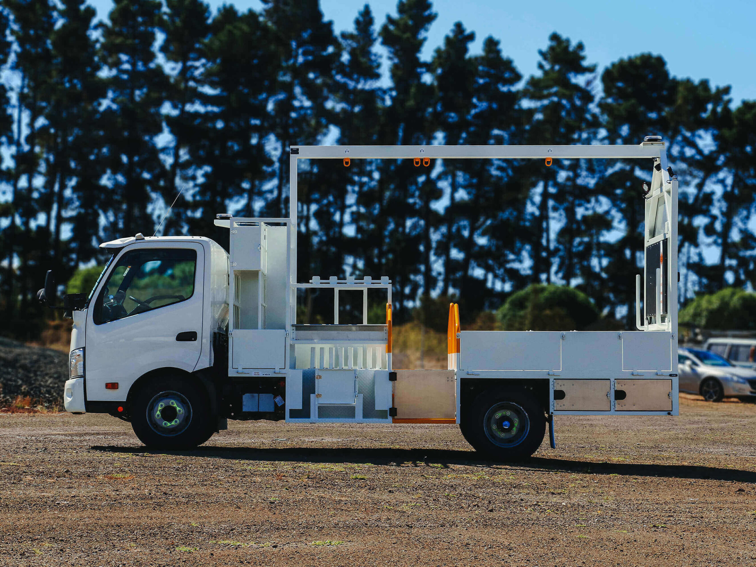 Level 1 Traffic Management Truck - Image 7