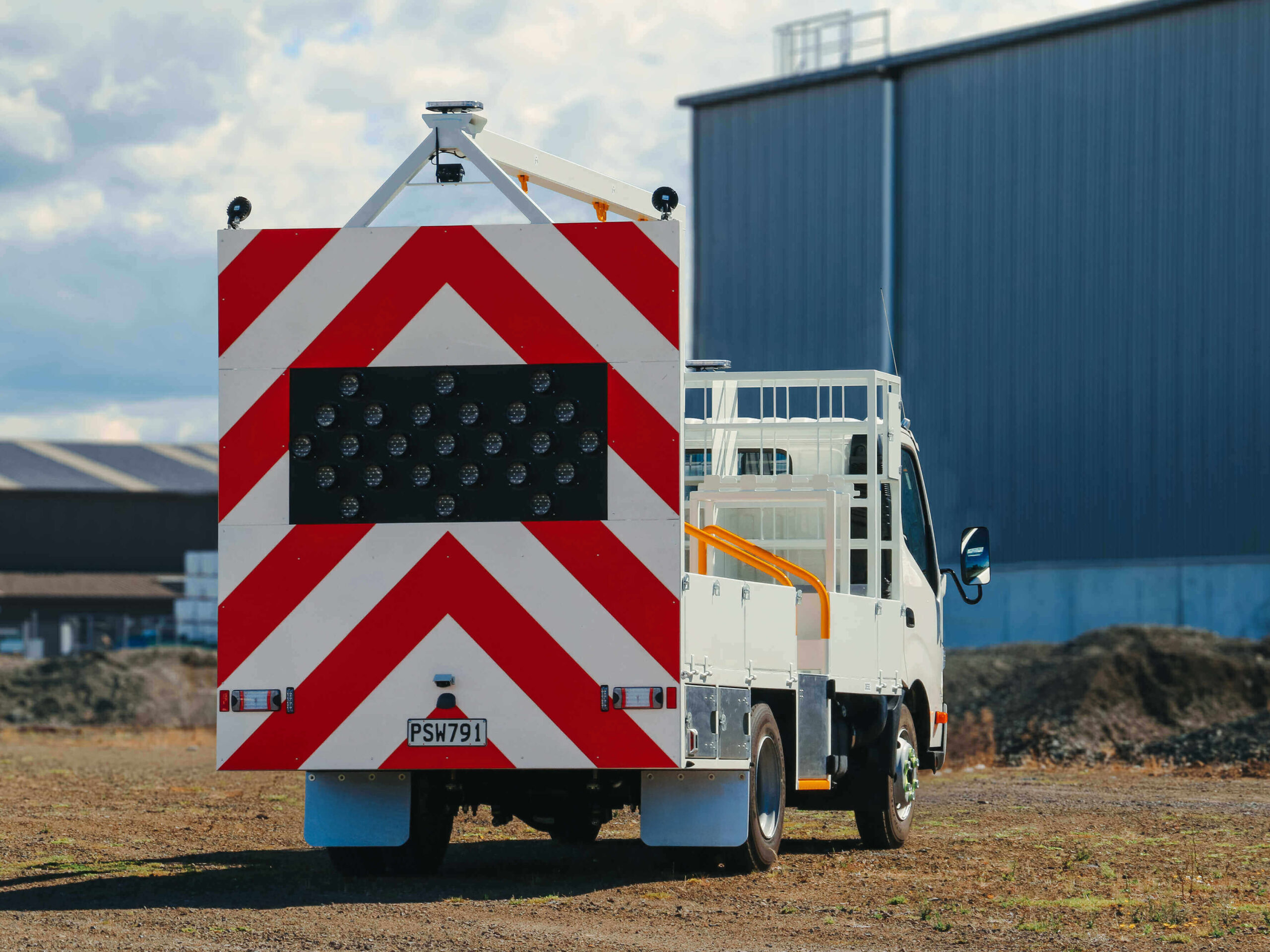 Level 1 Traffic Management Truck - Image 8