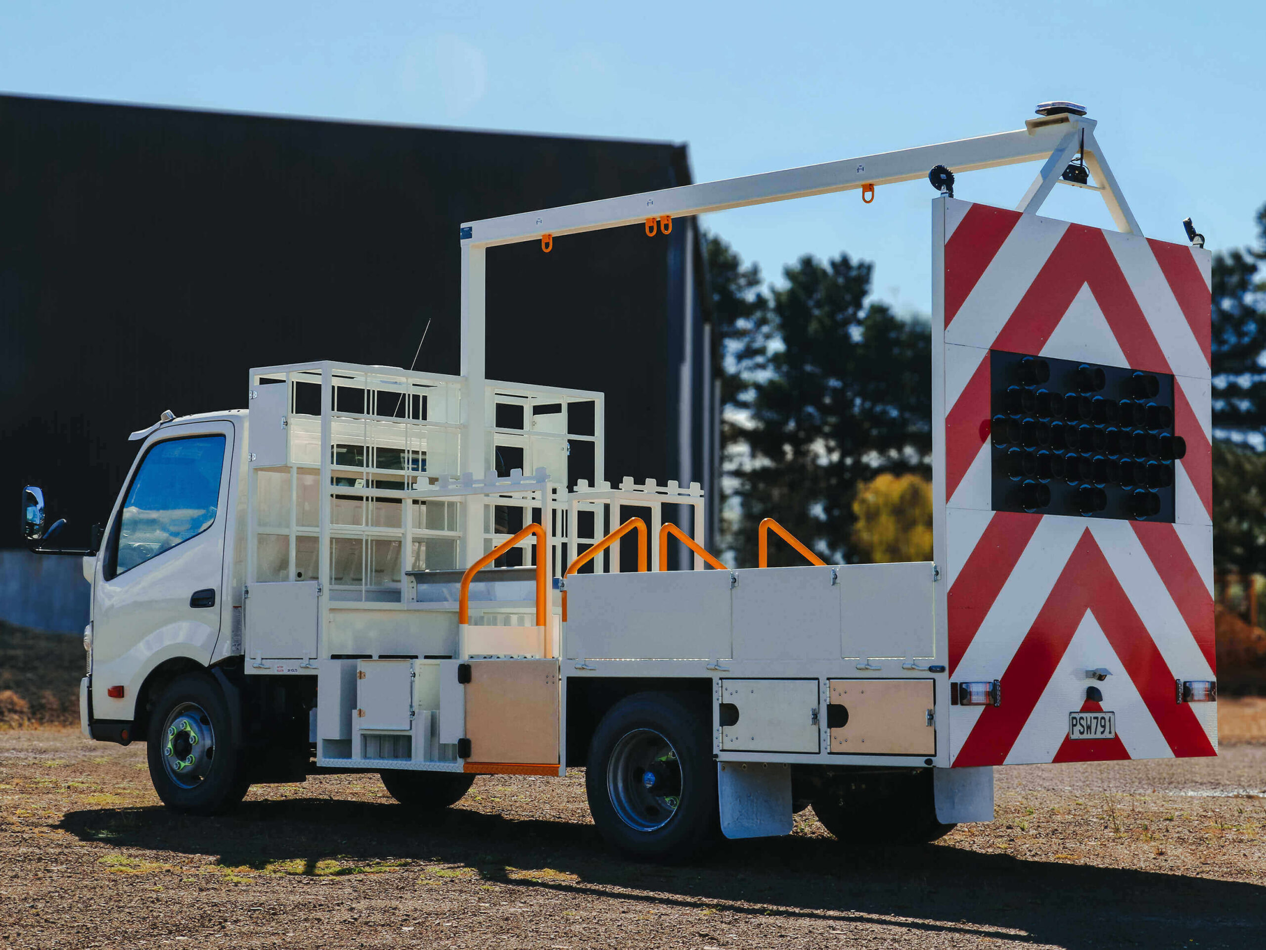 Level 1 Traffic Management Truck - Image 9